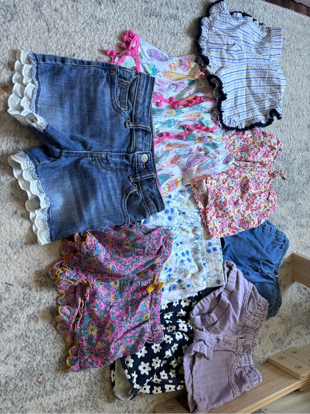 Girls size 4-5 shorts